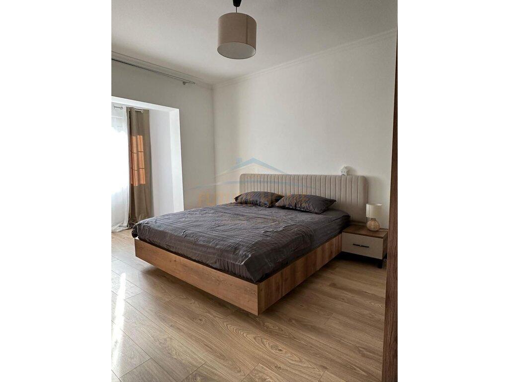 In vendita, Appartamento 1+1 Myslym Shyri, Tirana.