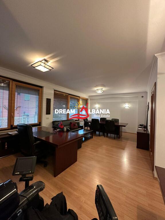 Vile me qera ne rrugen Mine Peza, prane Prokurorise ne Tirane (ID 4251060 )