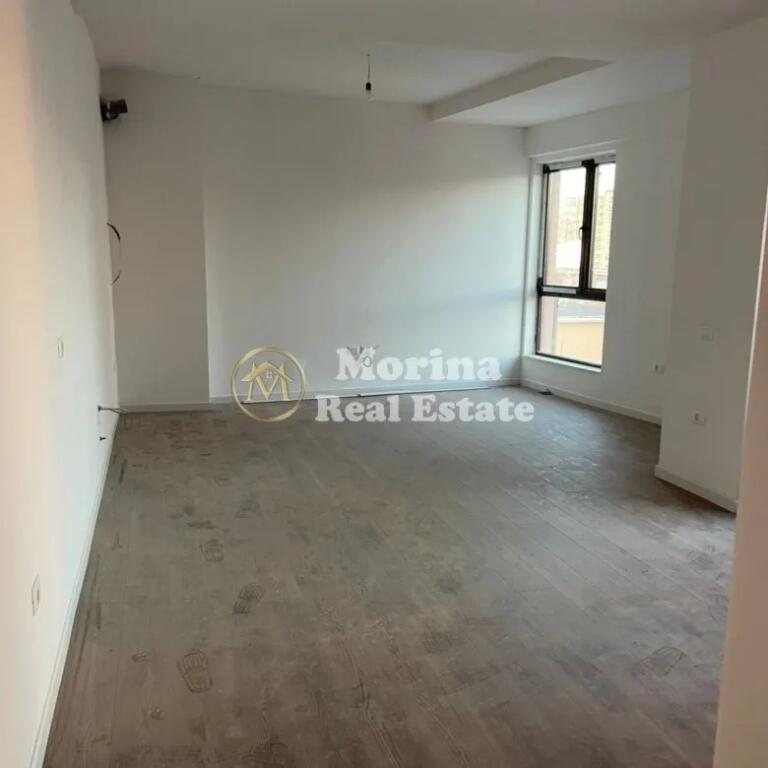 Affitto, Appartamento 2+1, Myslym Shyri, 1000 Euro/Mese