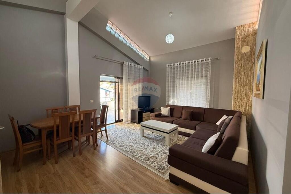 2+1 apartment for rent on Elbasani street