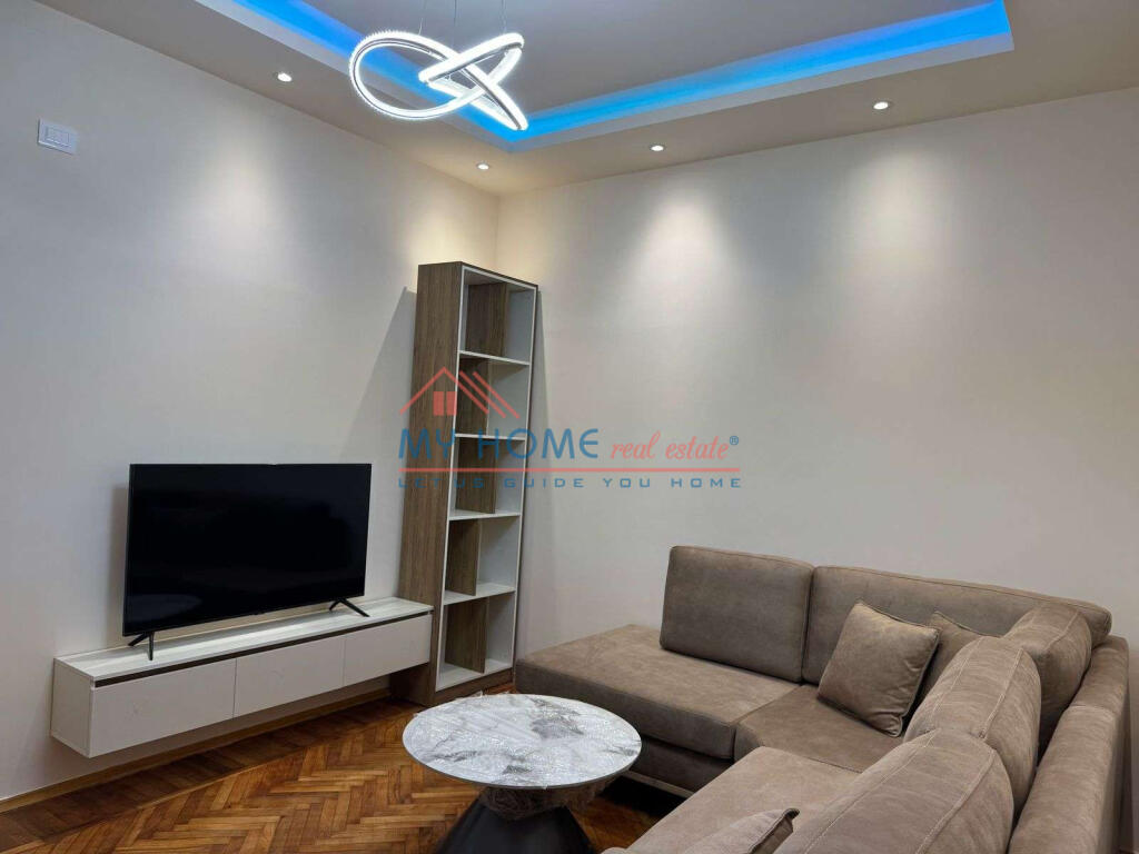 Apartment 1+1 for rent Dibra Street in Tirana