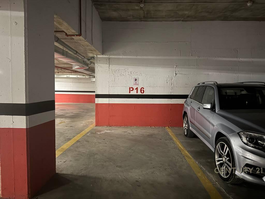 DUPLEX DI LUSSO IN AFFITTO  POSTO AUTO A KODRA E DIELLIT! 1.500 € /Mese