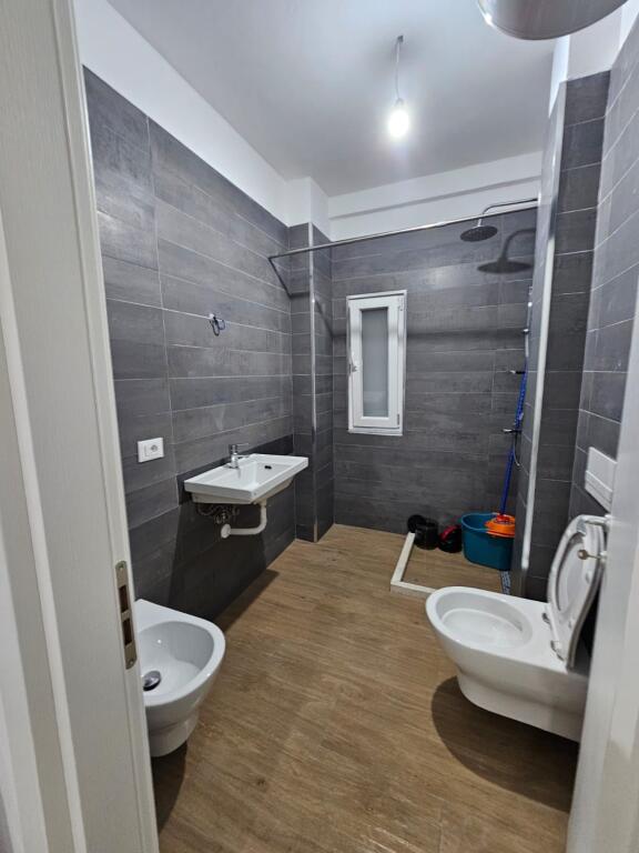 Apartament 1+1 me Qira – prane shkolles "Marlin Barleti",