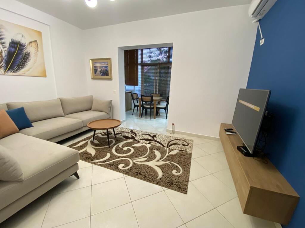 🏡 Jepet me qira apartament 1+1,Kodra e diellit