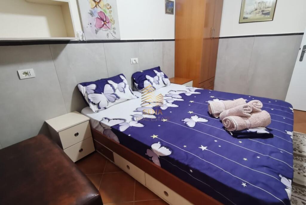 Qira, Apartament 1+1, Bulevardi i RI, 430 ALL/muaj