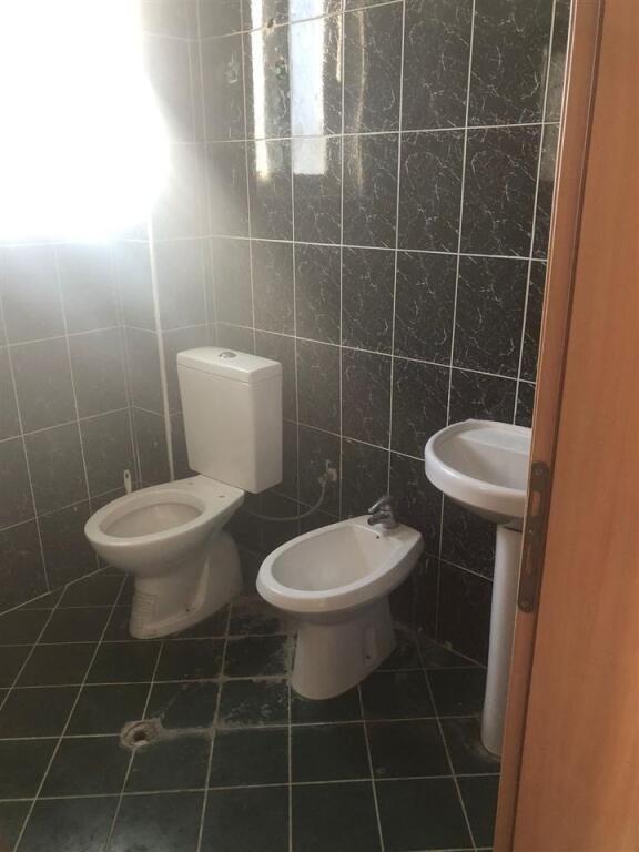 SHITET APARTAMENT 3+1 CASA ITALIA 117.000 EURO