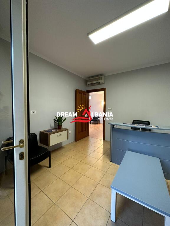Vile me qera ne rrugen Mine Peza, prane Prokurorise ne Tirane (ID 4251060 )