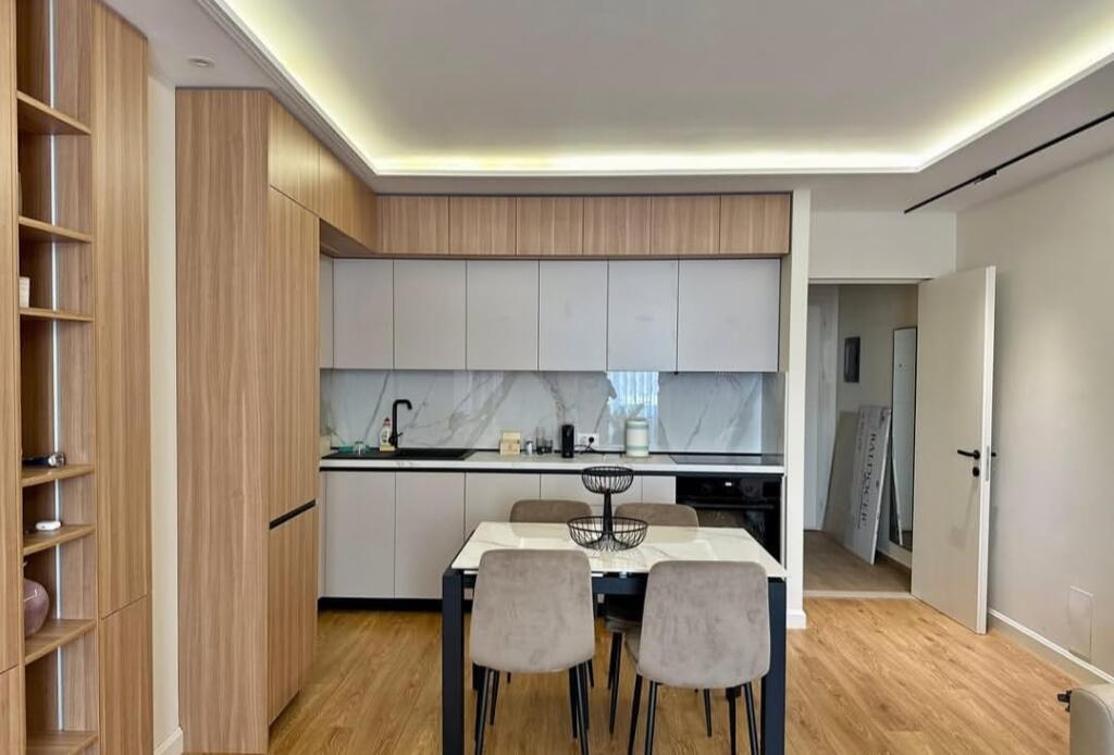 Apartament 1+1 per qira tek Rruga e Kavajes!