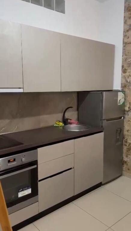 Apartament me Qera 1+1 – Pazari i Ri