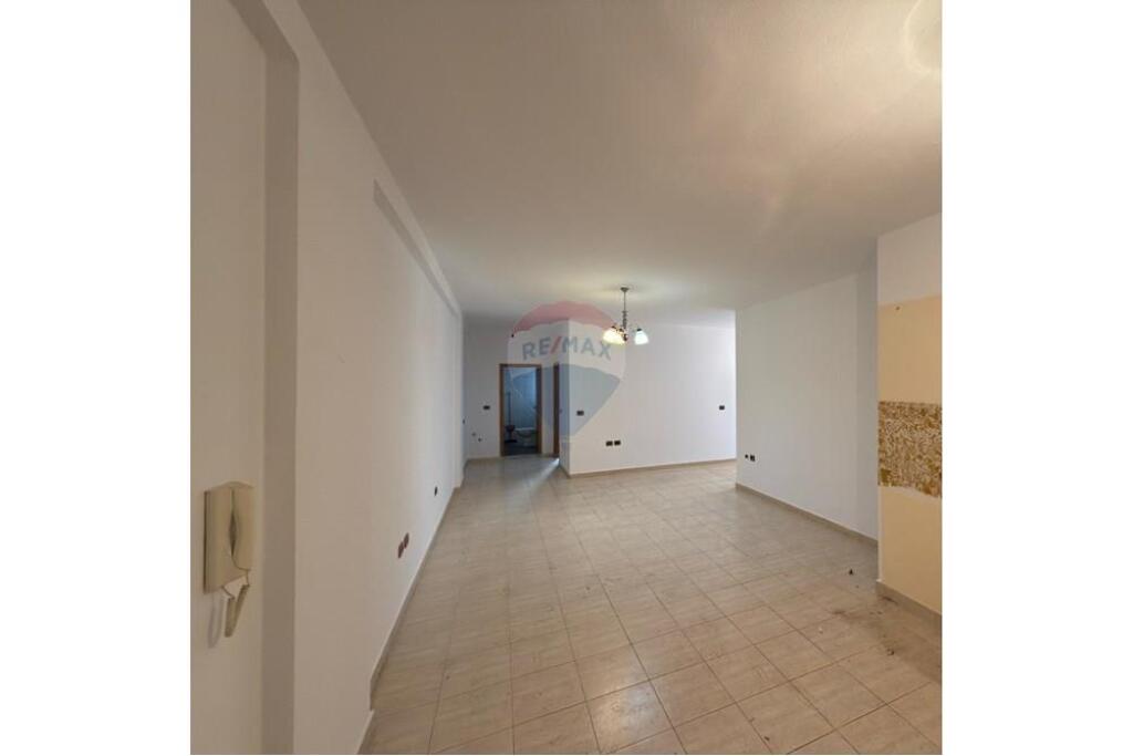 APARTAMENT 3+1 NE SHITJE KODRA E DIELLIT