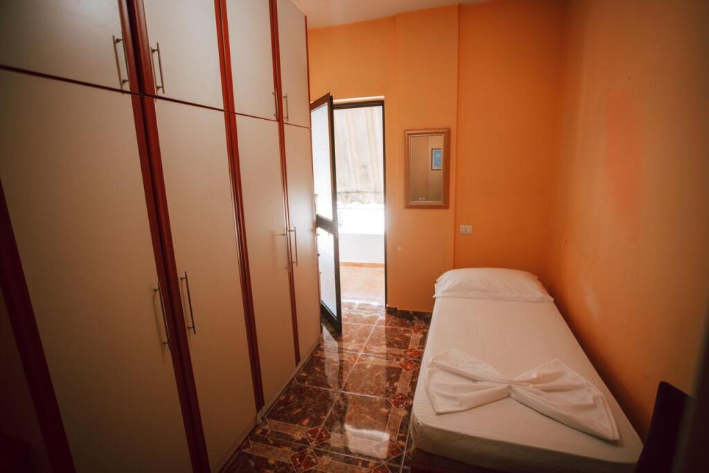 5 Maggio Affittasi Appartamento 3+1 Solo Per Ragazze