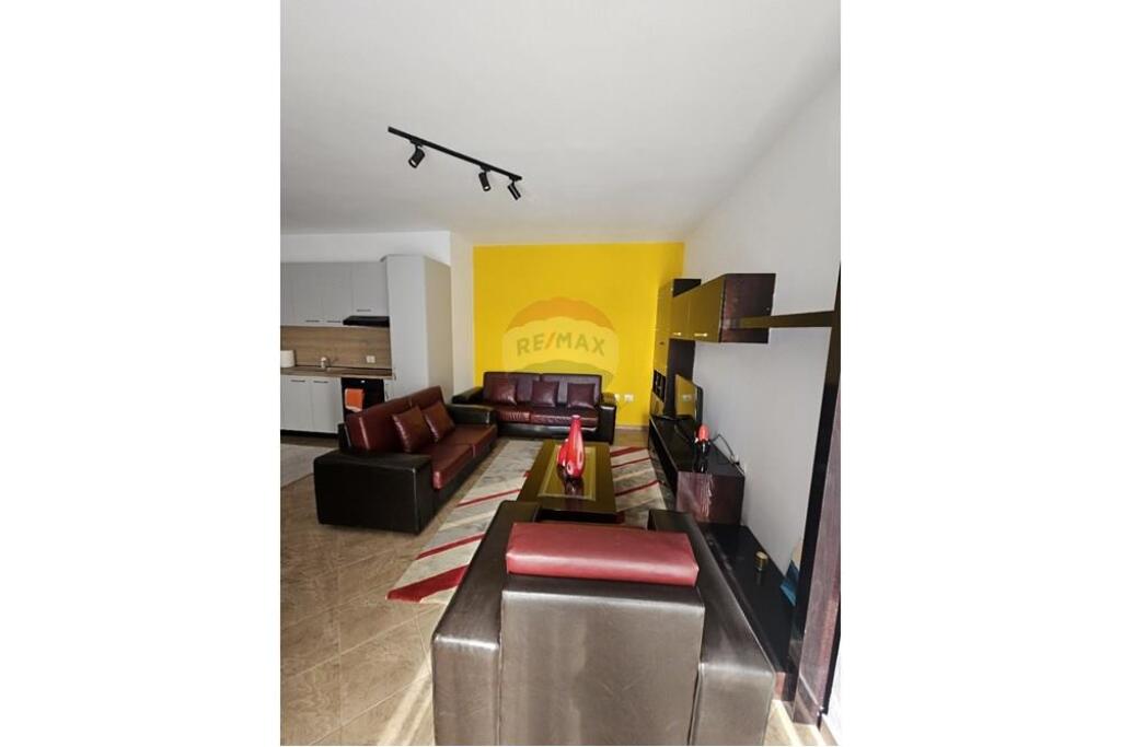 APARTAMENT 2+1+2 ME QIRA, ASTIR