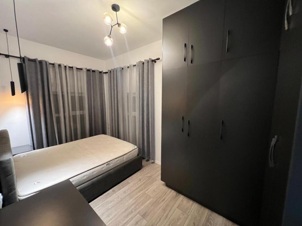 📣 SHITET SUPER Apartament 2+1 Me Ballkon 📍 Kompleksi Mangalem 21 , Ali Dem ✨ 💶 Cmimi 140.000 Euro