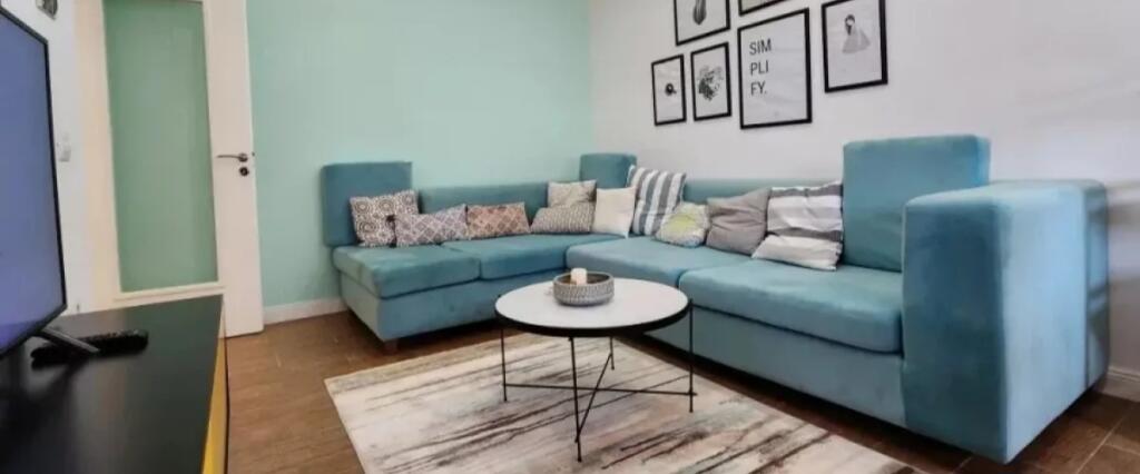 Ultra Apartament* me qera *1+1 &amp; 1 Ballkon* *(📍Tek 7 Xhuxhat - Rr. E Elbasanit)* S. 65 m2 || *720€/Muaj