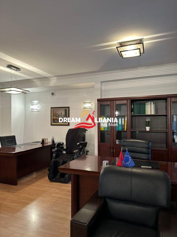 Vile me qera ne rrugen Mine Peza, prane Prokurorise ne Tirane (ID 4251060 )