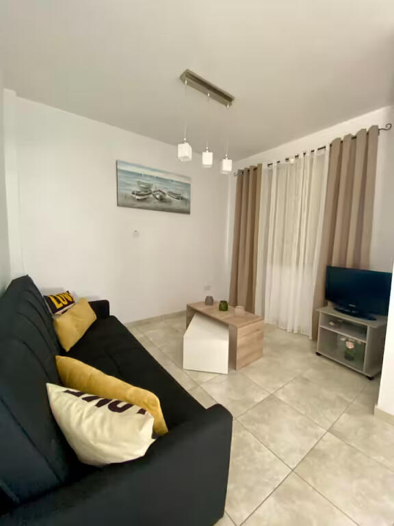 Kat Vile Me Qera 3+1 Ne Sauk (ID BV22204) Tirane