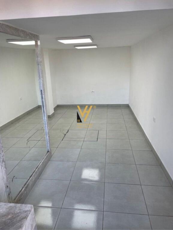 LOCALE COMMERCIALE 90 M2 IN AFFITTO A SELVIA 900 EURO