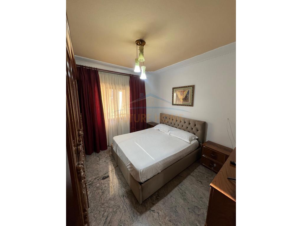 Rent, Apartment 2+1, At 21 Dhjetori