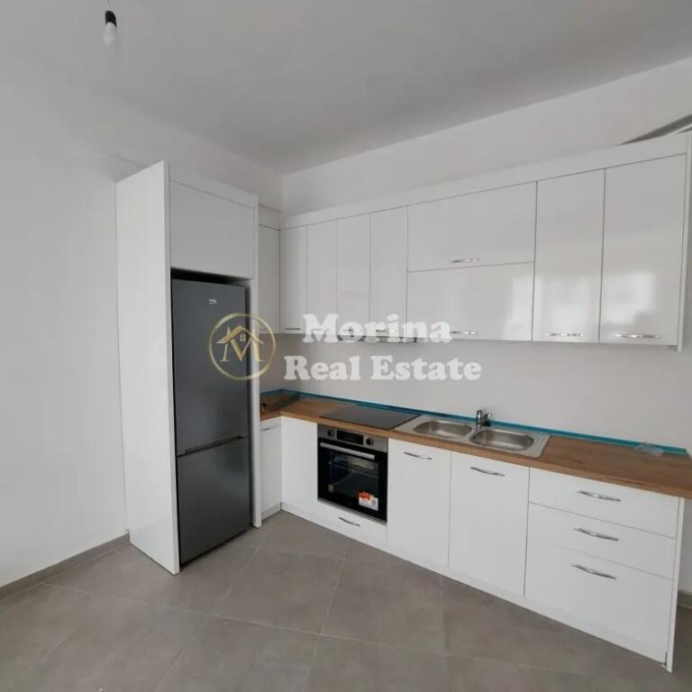 Qera, Apartament 2+1 , 5 Maj, 500 Euro/Muaj
