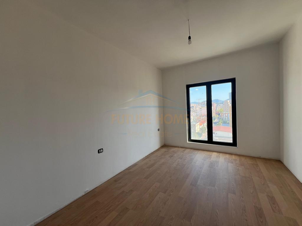 Affitto, Appartamento 1+1+Posto Auto, Via delle Barricate