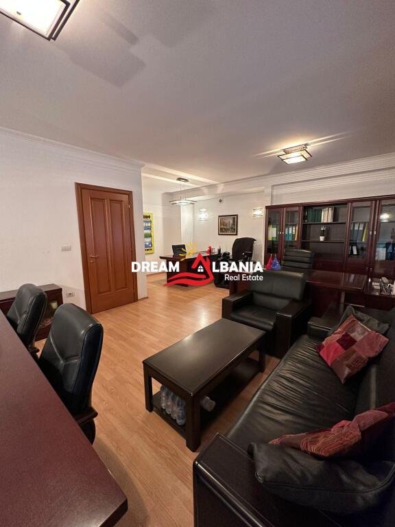 Vile me qera ne rrugen Mine Peza, prane Prokurorise ne Tirane (ID 4251060 )