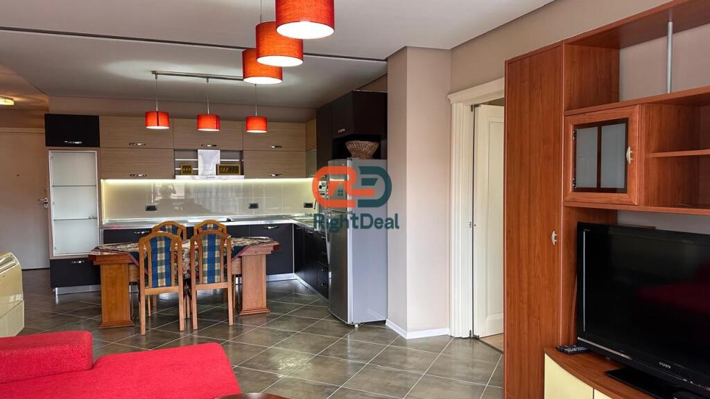 Vicino al Giardino Botanico, Appartamento 2+1 in Affitto, Con Planimetria Regolare Totalmente Investito!!