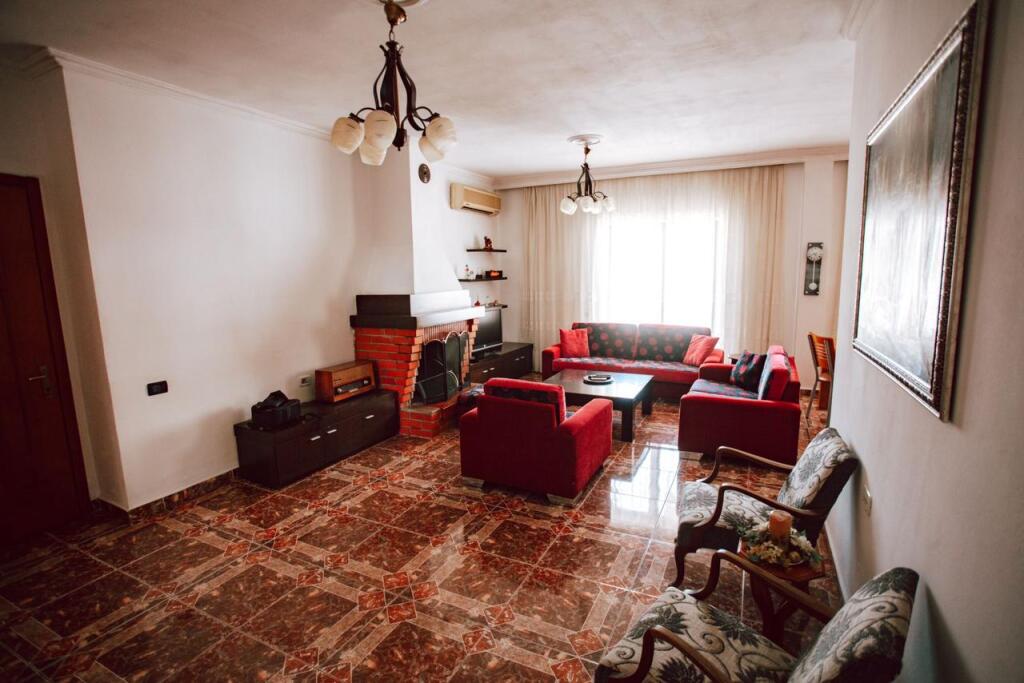5 Maggio Affittasi Appartamento 3+1 Solo Per Ragazze