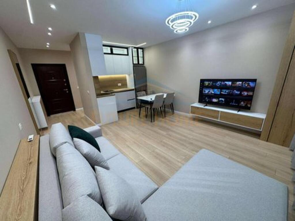 Shitet, Apartament 2+1+Depo, Myslym Shyri