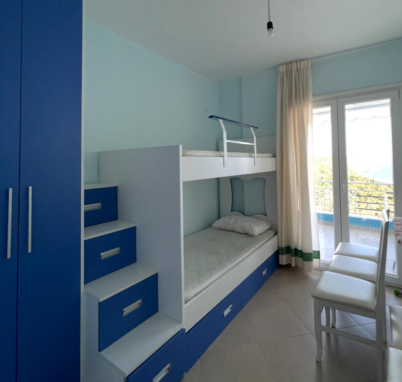 Appartamento 2+1+2+2 posti auto in vendita, con vista mare, Dhermi