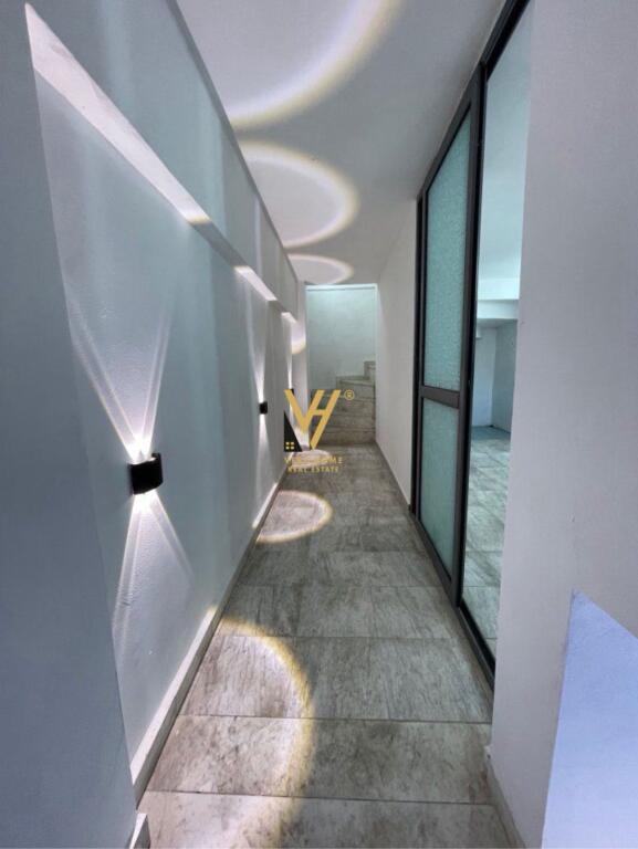 LOCALE COMMERCIALE 90 M2 IN AFFITTO A SELVIA 900 EURO
