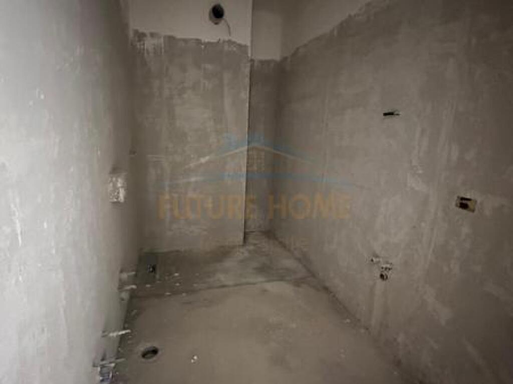 Shitet, Apartament 2+1+2, Orbital 3, Tiranë.
