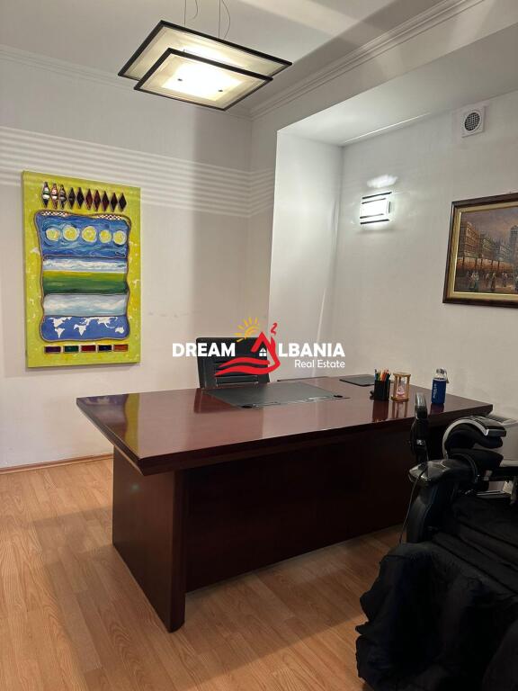 Vile me qera ne rrugen Mine Peza, prane Prokurorise ne Tirane (ID 4251060 )