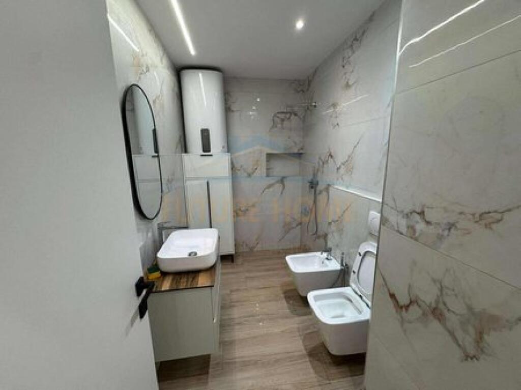Shitet, Apartament 2+1+Depo, Myslym Shyri