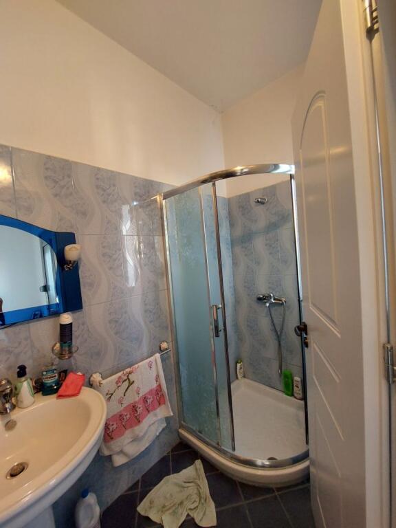 Apartament për Shitje, Vlore, Rr. e Çipajve