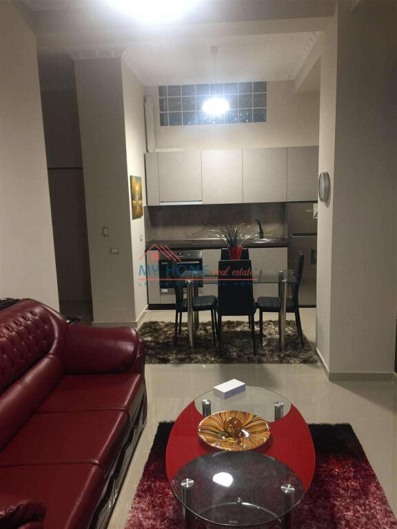 Apartament 1+1 me qera Pazari i Ri Tirane