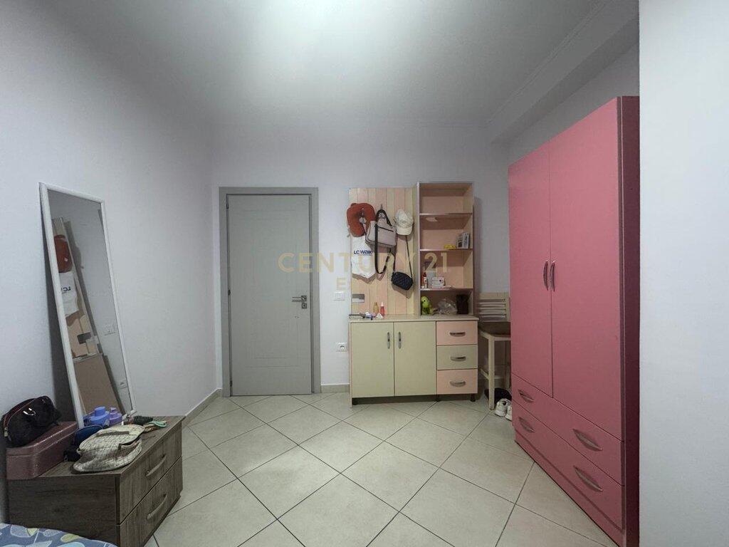 JAPIM ME QIRA APARTAMENT 2+1 TEK OSLO ASTIR!