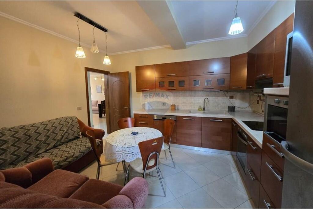 3+1 apartment for rent at kristal centre in the commune