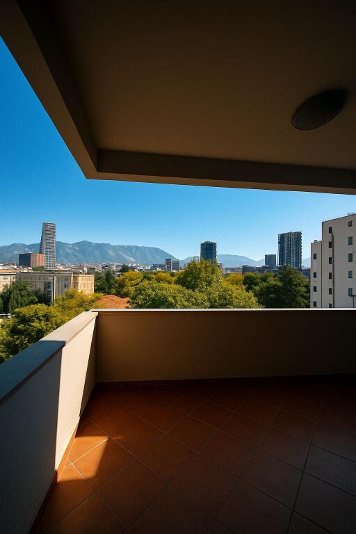 🏢 Ambient per Zyra – Bllok, Tirane, Sip.170m2, 2000 Euro/Muaj