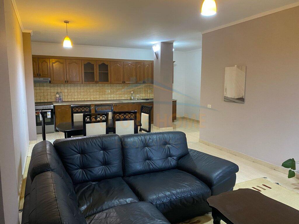 Apartament 2+1, Stacioni i Trenit me qera, Tirane.