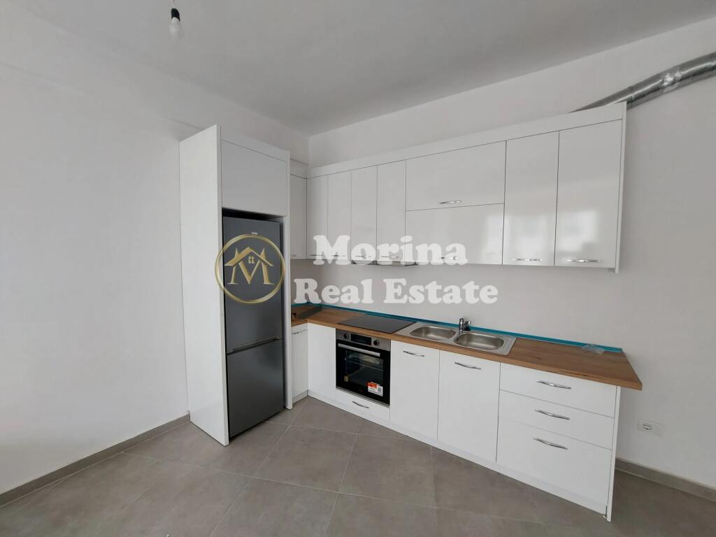 Qera, Apartament 2+1 , 5 Maj, 500 Euro/Muaj