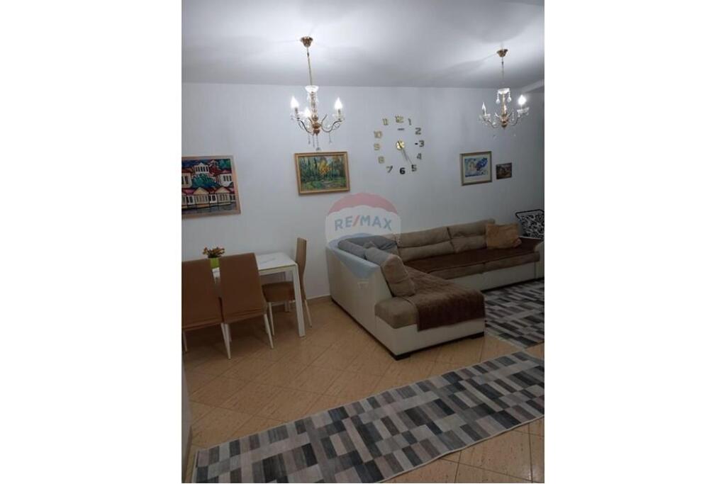 Apartment for rent 2+1 in Fresk