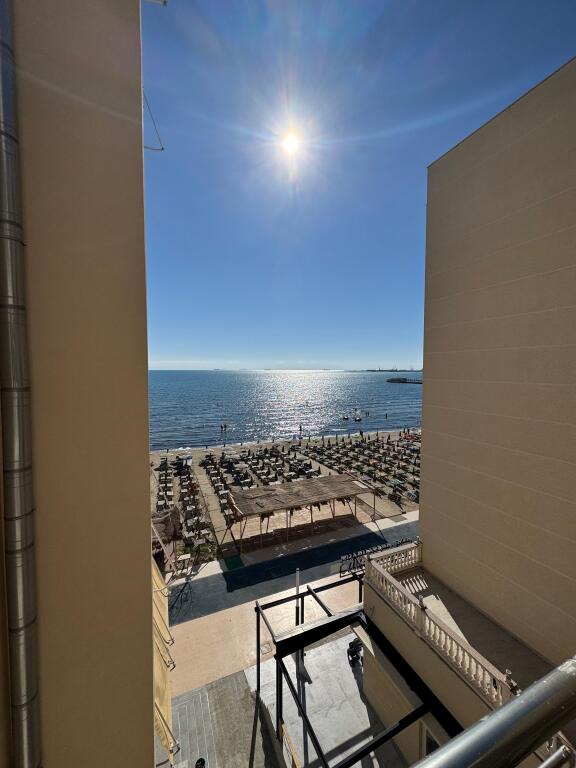 APARTAMENT 1+1 ME QERA PLAZH