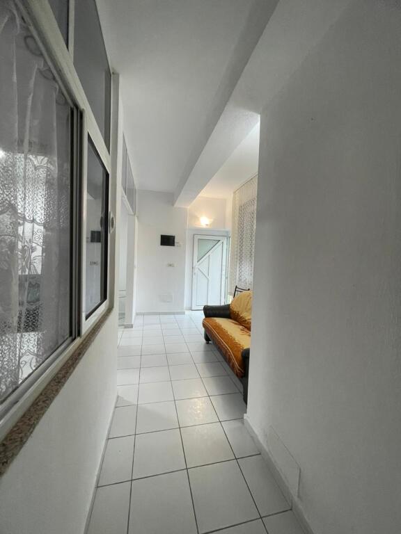 Jepet apartament 1+1 me qira ne Spitalle