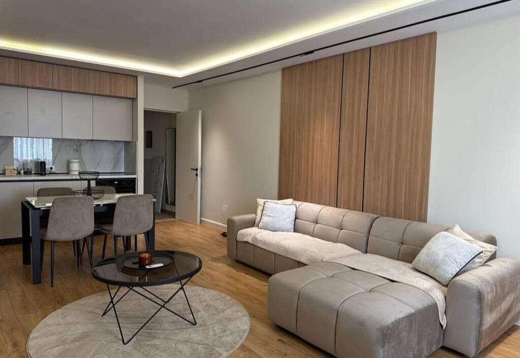 Apartament 1+1 per qira tek Rruga e Kavajes!