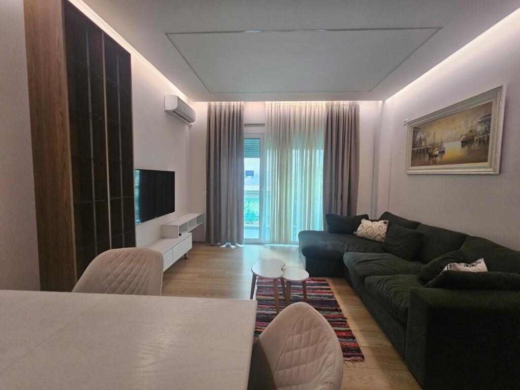 Apartament me Qira 2+1 – Liqeni i Thatë
