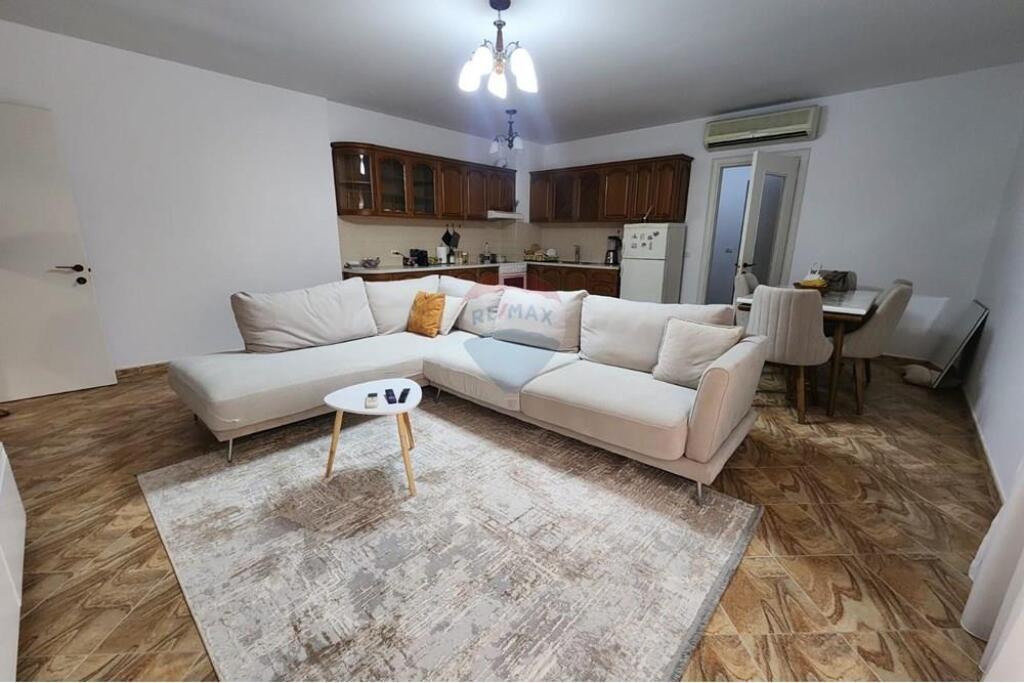 Apartament - Për Qira - Zogu I Zi, Tiranë