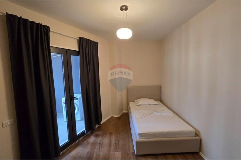 Apartament 2+1+2 me verande – Pazari i Ri