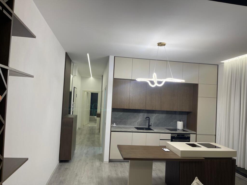 Appartamento in Affitto 2+1+2 Bagni + 2 Posti Auto 📍Laprake, Complesso “Dogana 2020”, Via 29 Novembre, Tirana