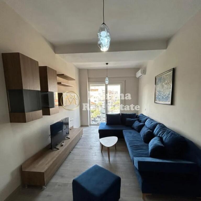 Qera, Apartament 1+1, ne Xhamllik, 600 Euro/Muaj