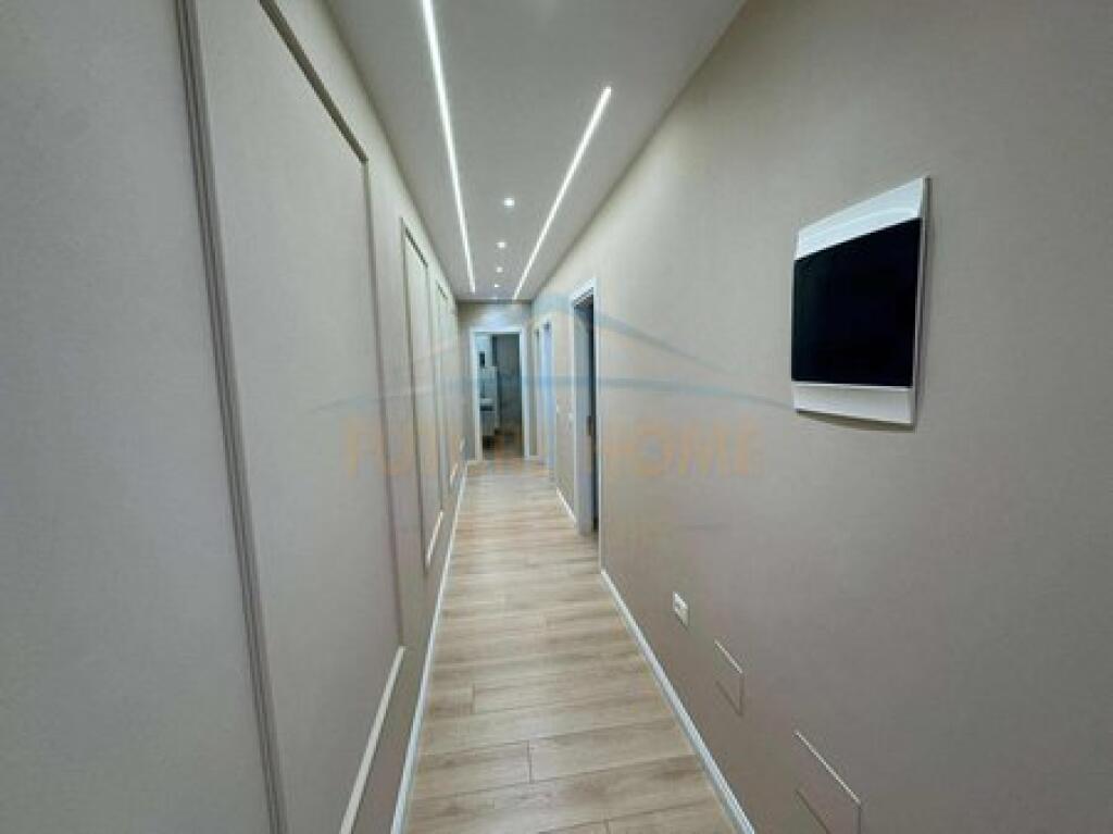Shitet, Apartament 2+1+Depo, Myslym Shyri
